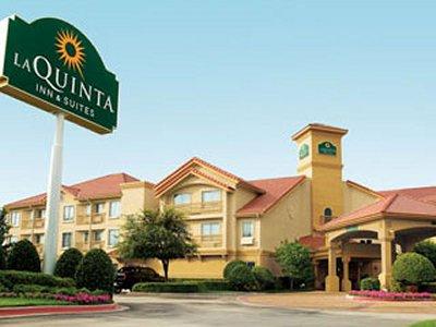 La Quinta Airport Stadium Westshore Hotel