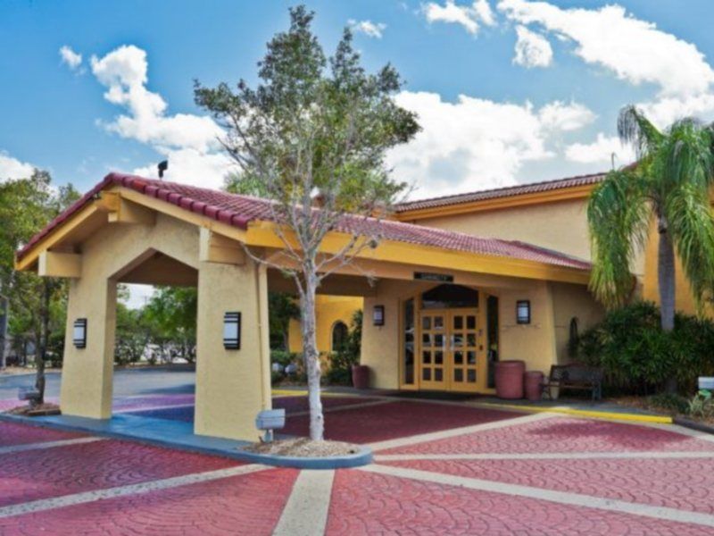 Hotel La Quinta Airport Stadium Westshore