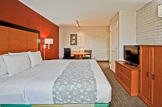 La Quinta Airport Stadium Westshore 3*
